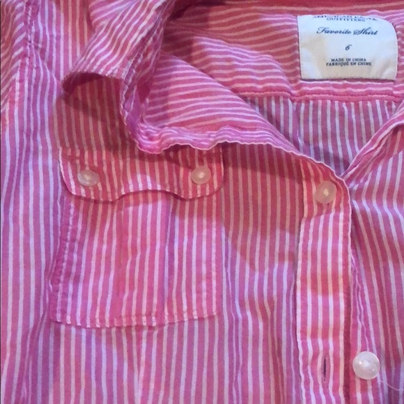 Button down - Picture 2 of 2